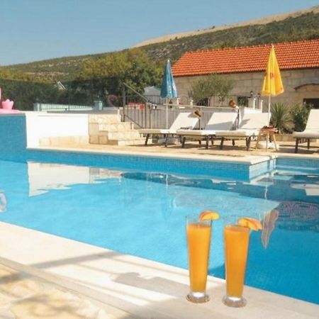 Dvori Stipanovi With Heated Pool And Jacuzzi Villa Donje Rascane Екстериор снимка