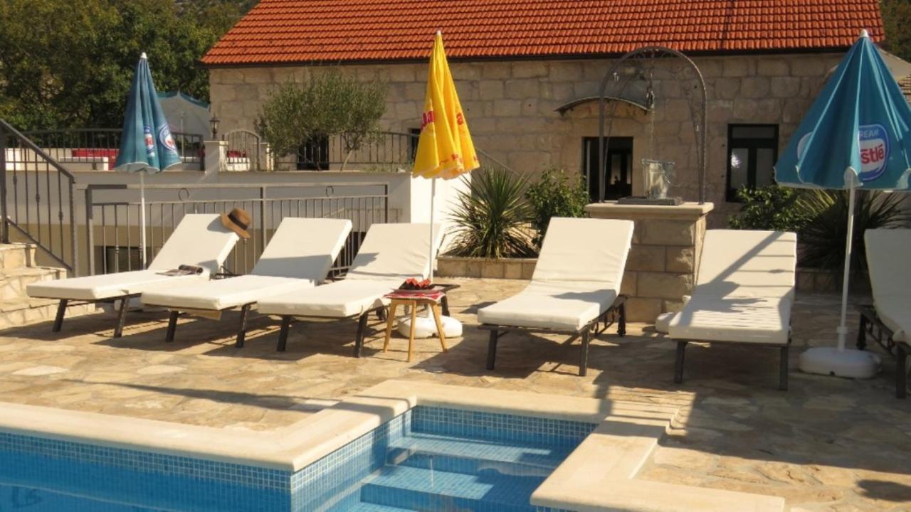 Dvori Stipanovi With Heated Pool And Jacuzzi Villa Donje Rascane Екстериор снимка