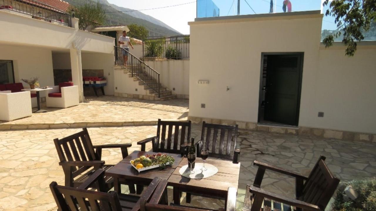 Dvori Stipanovi With Heated Pool And Jacuzzi Villa Donje Rascane Екстериор снимка