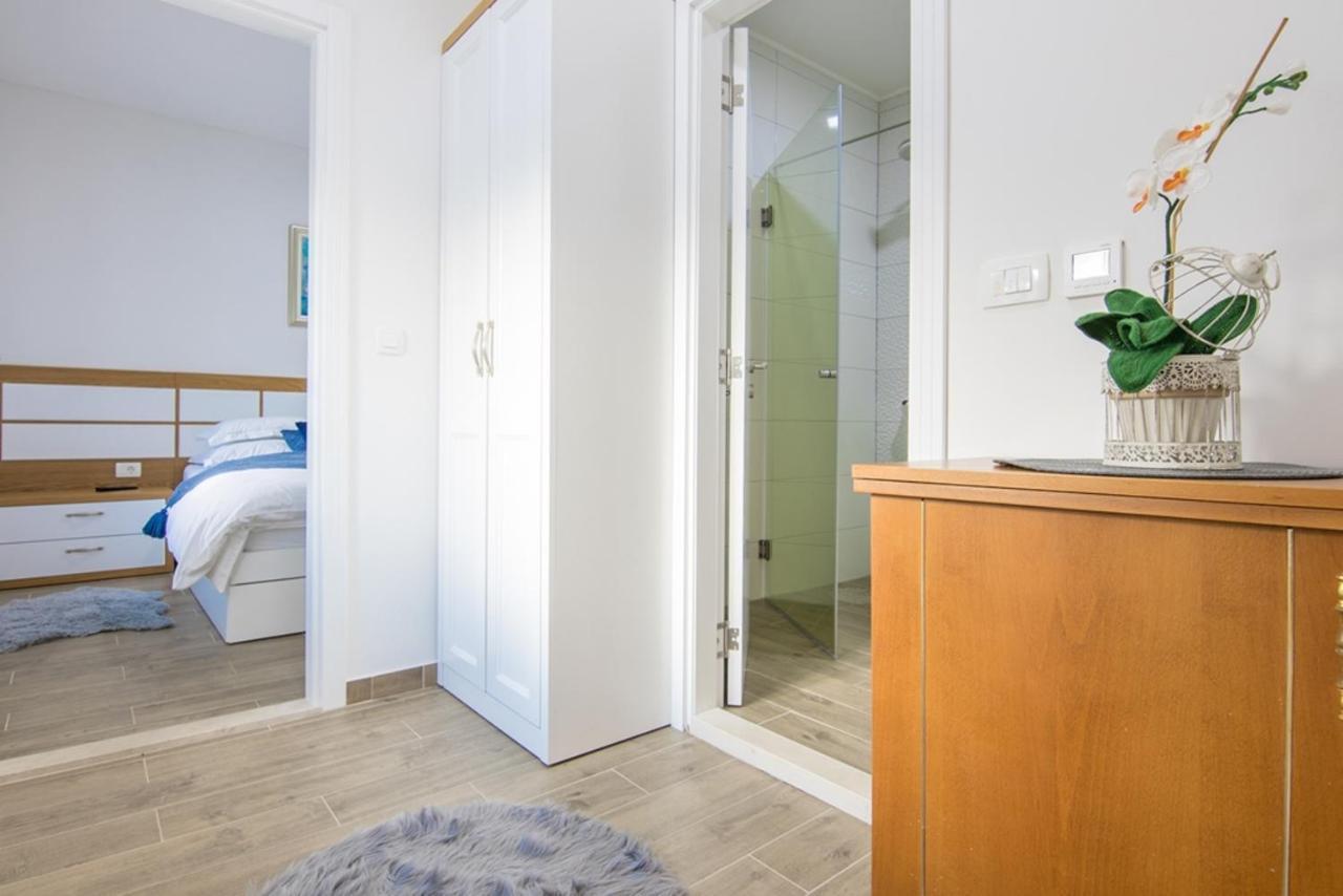 Dvori Stipanovi With Heated Pool And Jacuzzi Villa Donje Rascane Екстериор снимка