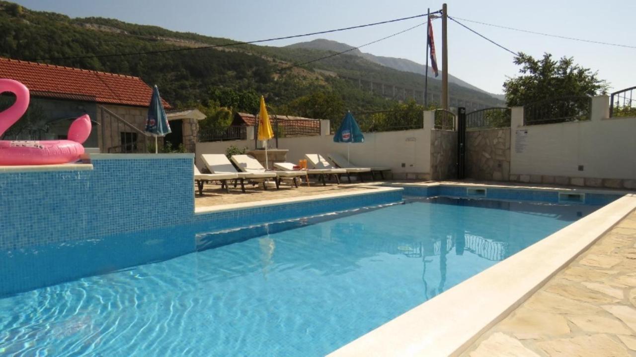 Dvori Stipanovi With Heated Pool And Jacuzzi Villa Donje Rascane Екстериор снимка