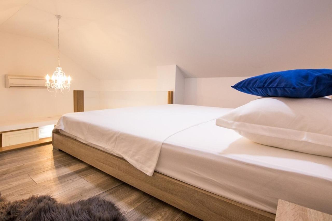 Dvori Stipanovi With Heated Pool And Jacuzzi Villa Donje Rascane Екстериор снимка