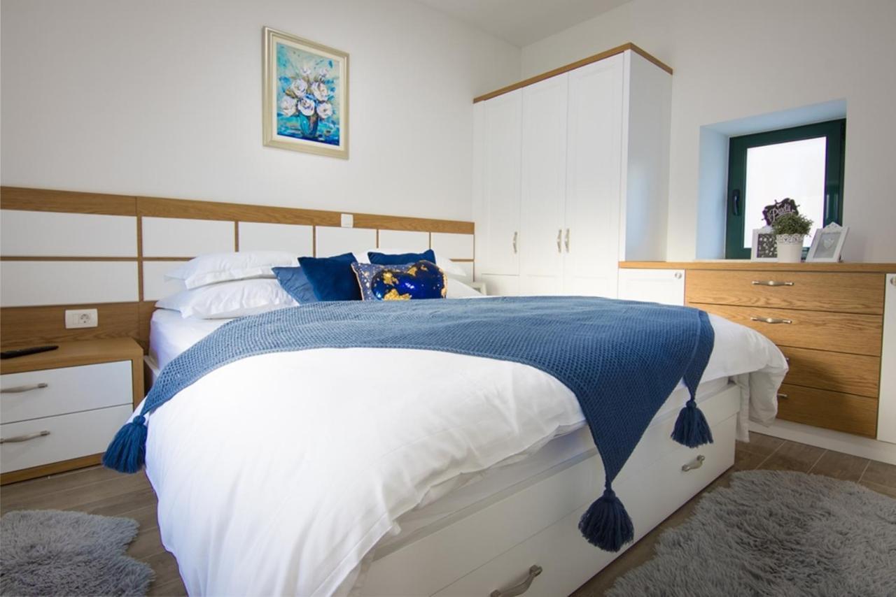 Dvori Stipanovi With Heated Pool And Jacuzzi Villa Donje Rascane Екстериор снимка