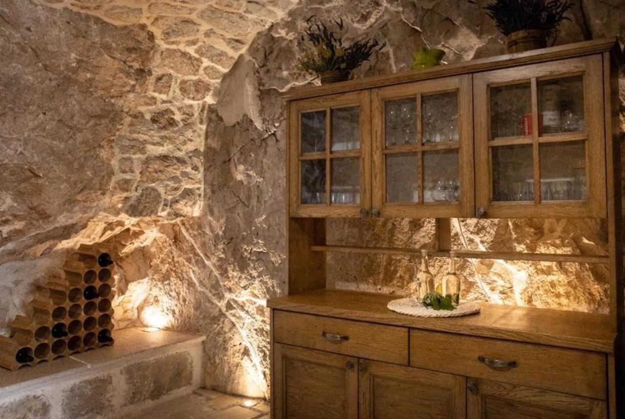 Dvori Stipanovi With Heated Pool And Jacuzzi Villa Donje Rascane Екстериор снимка