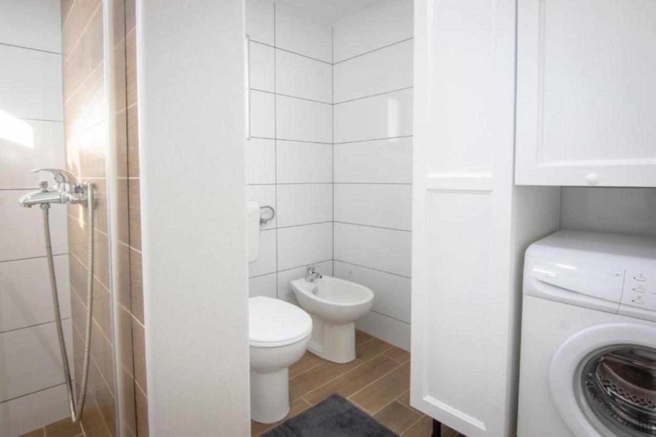 Dvori Stipanovi With Heated Pool And Jacuzzi Villa Donje Rascane Екстериор снимка