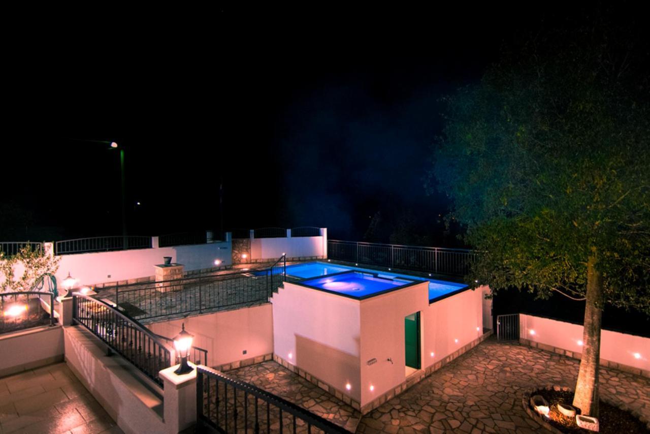 Dvori Stipanovi With Heated Pool And Jacuzzi Villa Donje Rascane Екстериор снимка